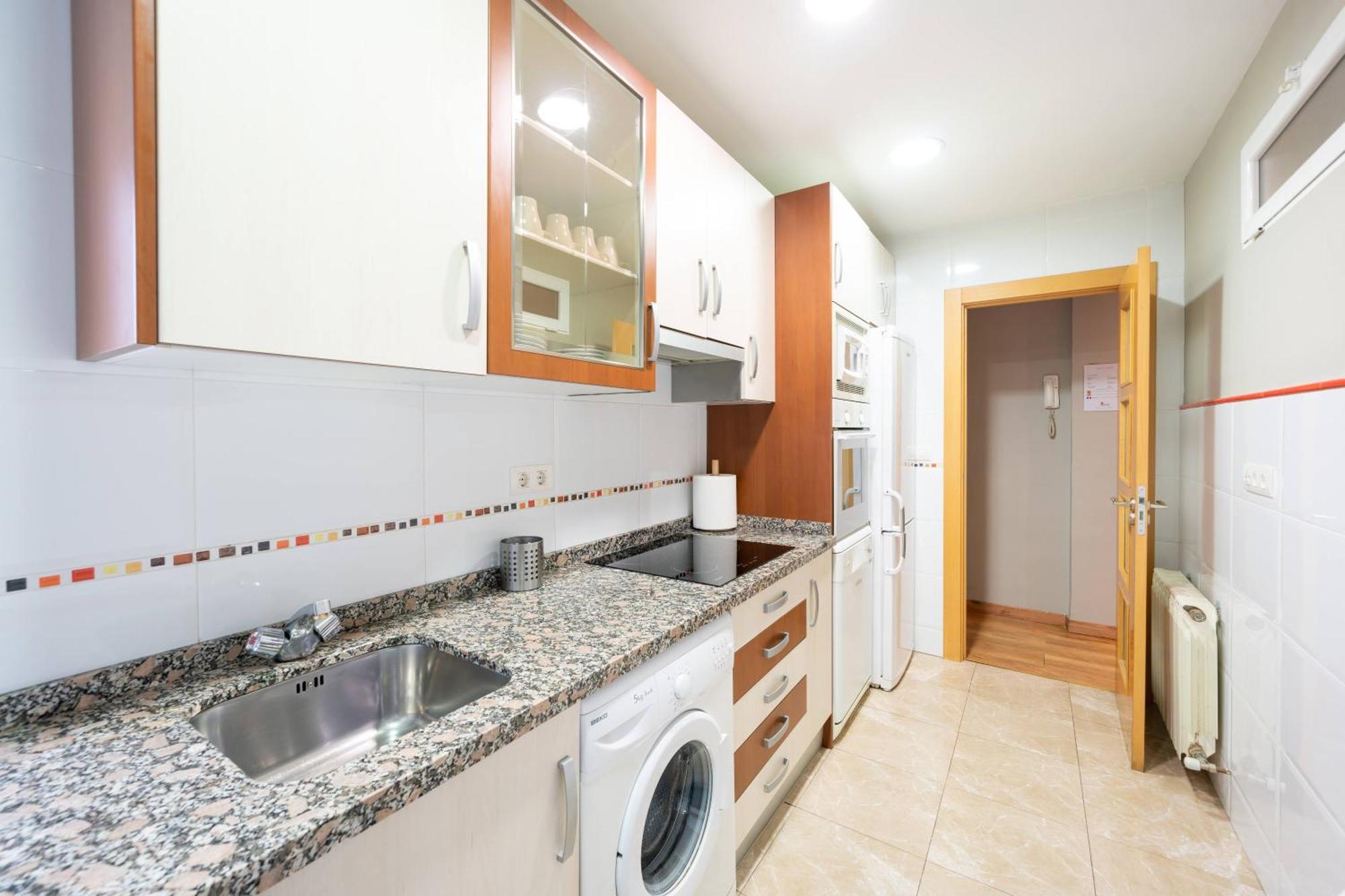 Apartamento Go- Felipe II Center บายาโดลิด ภายนอก รูปภาพ